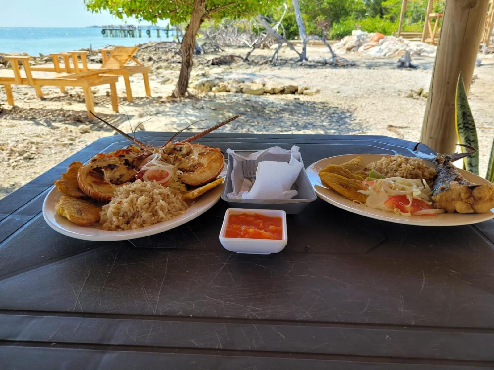 Hostel Villa Luz Beach Tintipan Island Exteriér fotografie